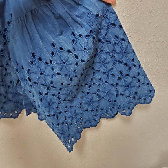 Style Envy Bohemian Blouse Blue Chambray Eyelet Hem Belle Sleeve Crop Medium - Picture 5 of 6